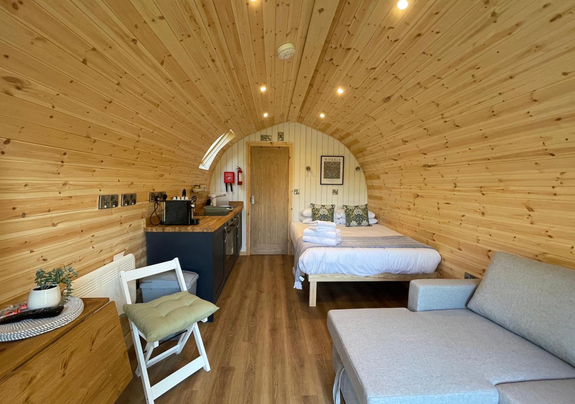Great Hallingbury Lodges Exterior photo